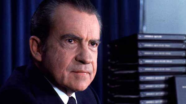 Nixon in love