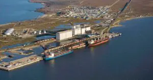 How the Port of Churchill expansion and Hudson Bay rail corridors offer Prairie producers a new export route to global markets, bypassing southern bottlenecks